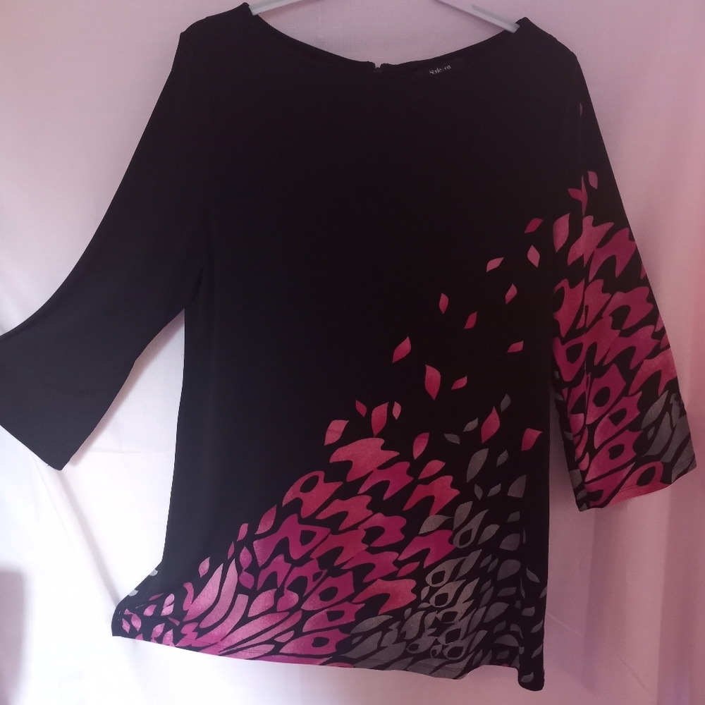 Style &Co. Womans dress XL with zipper in back.